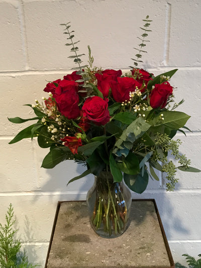 1 Dozen Roses with accent flowers
